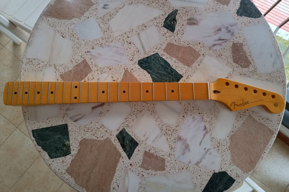 Mástil tipo Stratocaster de segunda mano · Foto 2 de 4 · Barcelona · 40 €