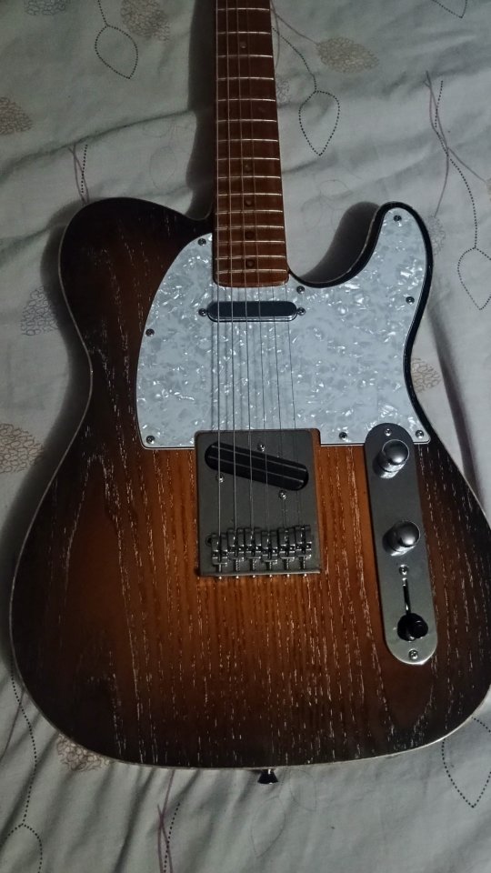 Telecaster de fresno de 1 pieza / CAMBIO de segunda mano · Foto 9 de 10 · Barcelona · 650 €
