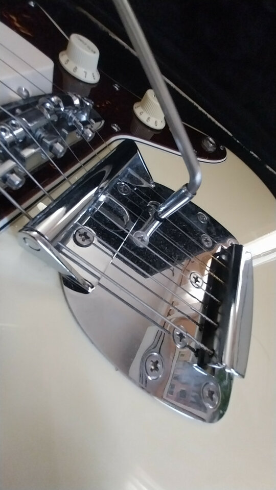 Squier J Mascis 2017 CAMBIO