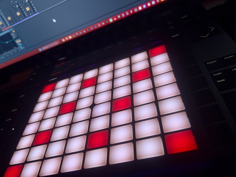 ABLETON PUSH 2 + CASE y SOPORTE