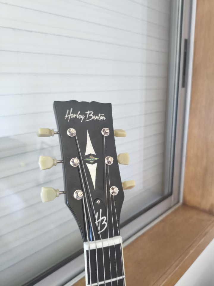 Harley Benton SC-550 II Deluxe (Mint) - Increíble plataforma de estudio de segunda mano · Foto 3 de 9 · Pontevedra · 220 €