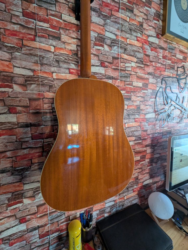 Gibson J-35 (2015) de segunda mano · Foto 10 de 10 · Palencia · 1500 €