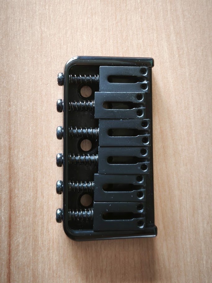 Mercadillo hardware de guitarra/bajo: puentes, clavijas y otros de segunda mano · Foto 5 de 7 · Asturias