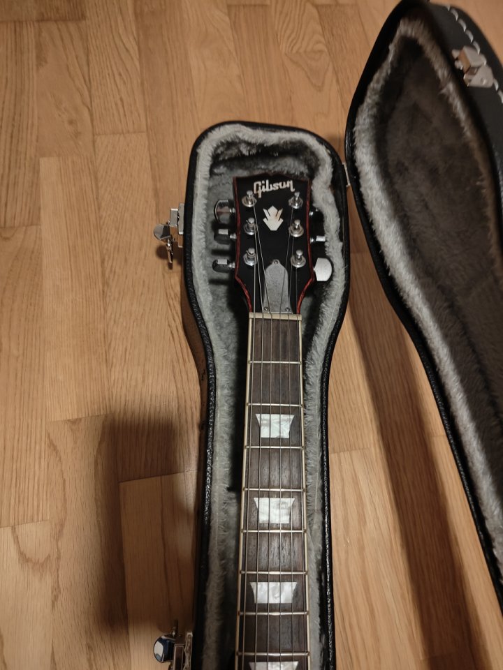 Replica OLD BLACK NEIL YOUNG