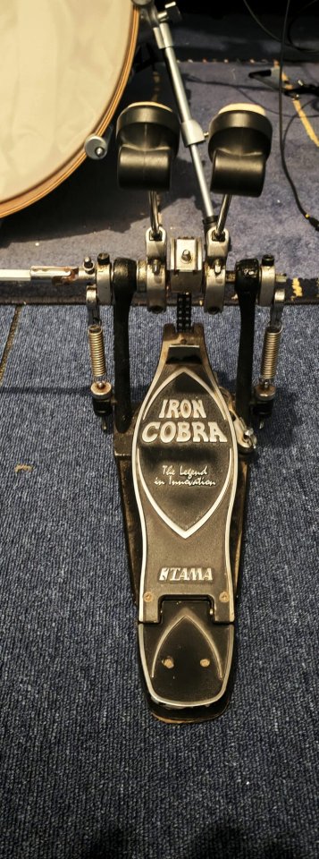 1️⃣ Doble pedal Tama Iron Cobra 900 Power Glide HP900PWN € 260