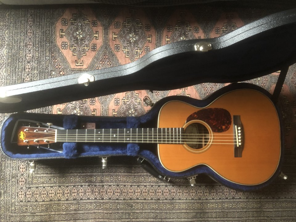 Guitarra Atkin 037 Aged / pickup k&k pure mini volume