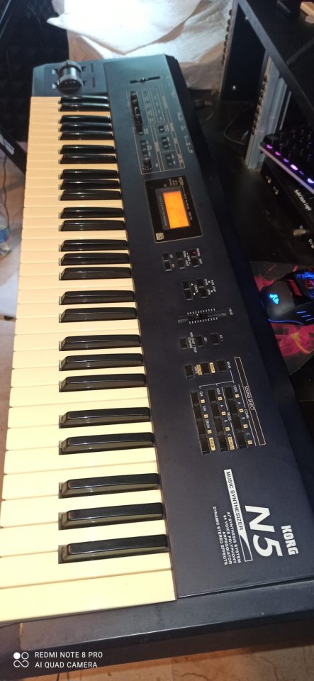 Sintetizador digital Korg N5