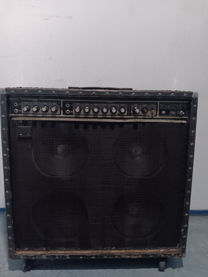 Roland jazz chorus 160