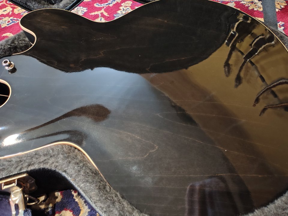 Gibson ES-335- 2011 Edición Especial de segunda mano · Foto 6 de 10 · Granada · 2600 €