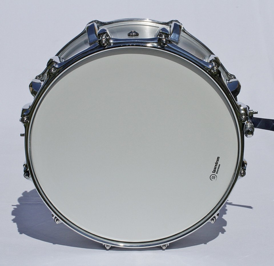 Caja de 14"x6,5" con casco de aluminio y 12+8 divisiones de segunda mano · Foto 8 de 10 · Segovia · 310 €