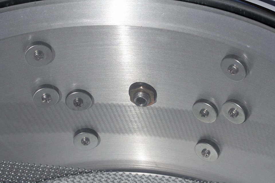 Caja de 14"x6,5" con casco de aluminio y 12+8 divisiones de segunda mano · Foto 10 de 10 · Segovia · 310 €