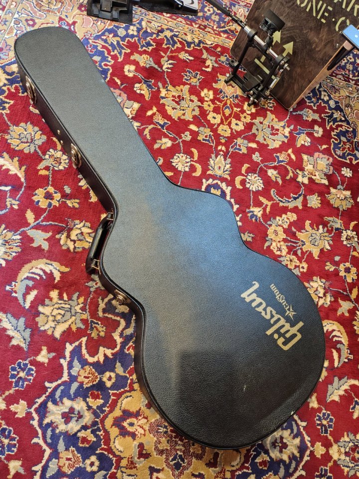 Gibson ES-335- 2011 Edición Especial de segunda mano · Foto 9 de 10 · Granada · 2600 €