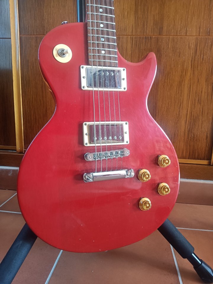 Gibson Les Paul de segunda mano · Foto 1 de 2 · Asturias · 1000 €