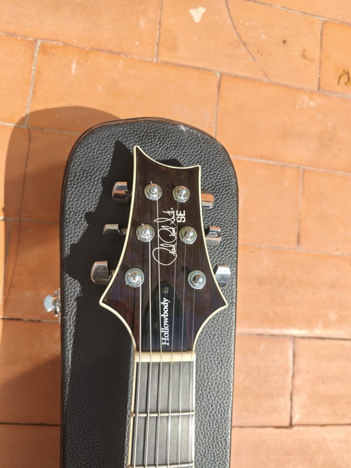 PRS SE Hollowbody Charcoal Burst + Estuche de segunda mano · Foto 6 de 9 · Alicante · 740 €