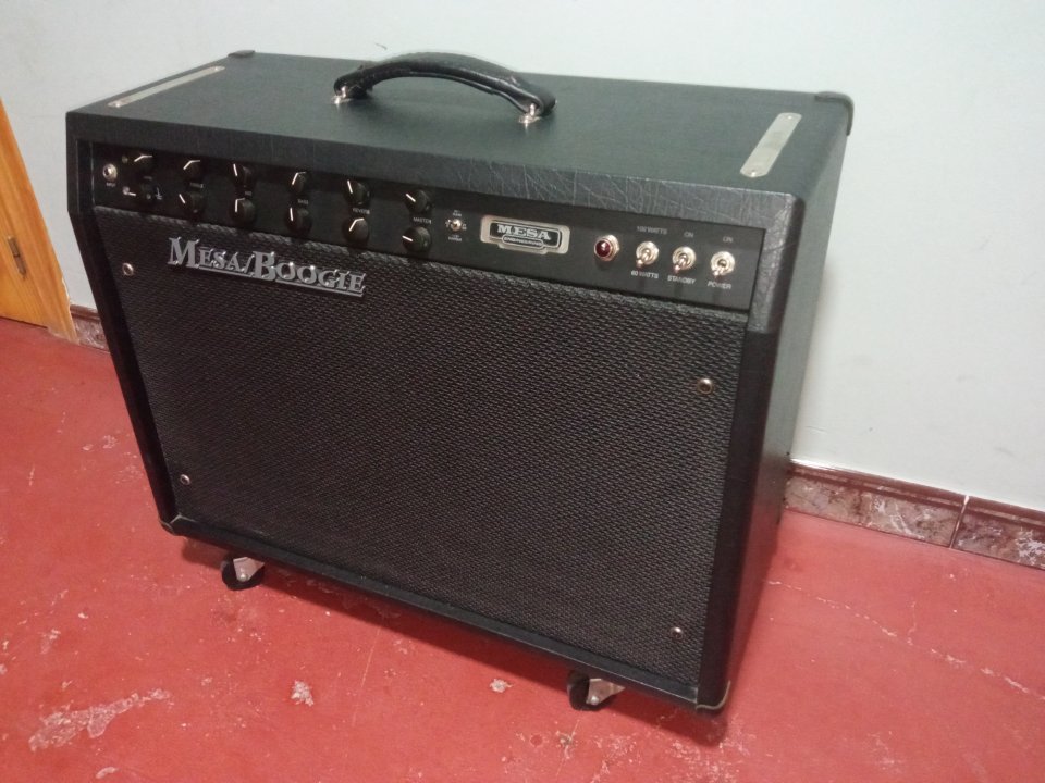 O cambio. Amplificador Mesa Boogie F100