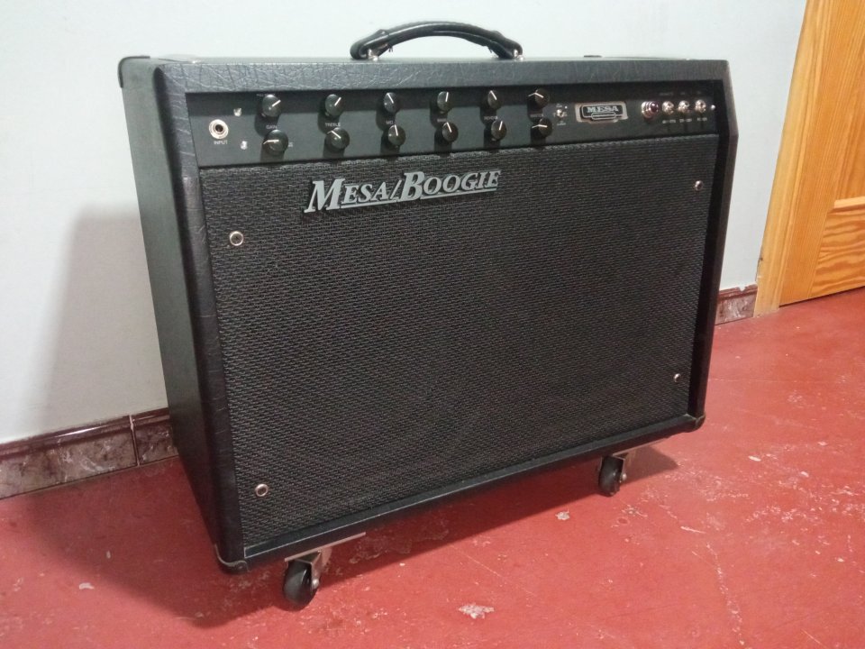 O cambio. Amplificador Mesa Boogie F100
