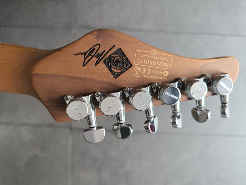 Schecter Nick Johnston HSS orange de segunda mano · Foto 4 de 10 · Bizkaia
