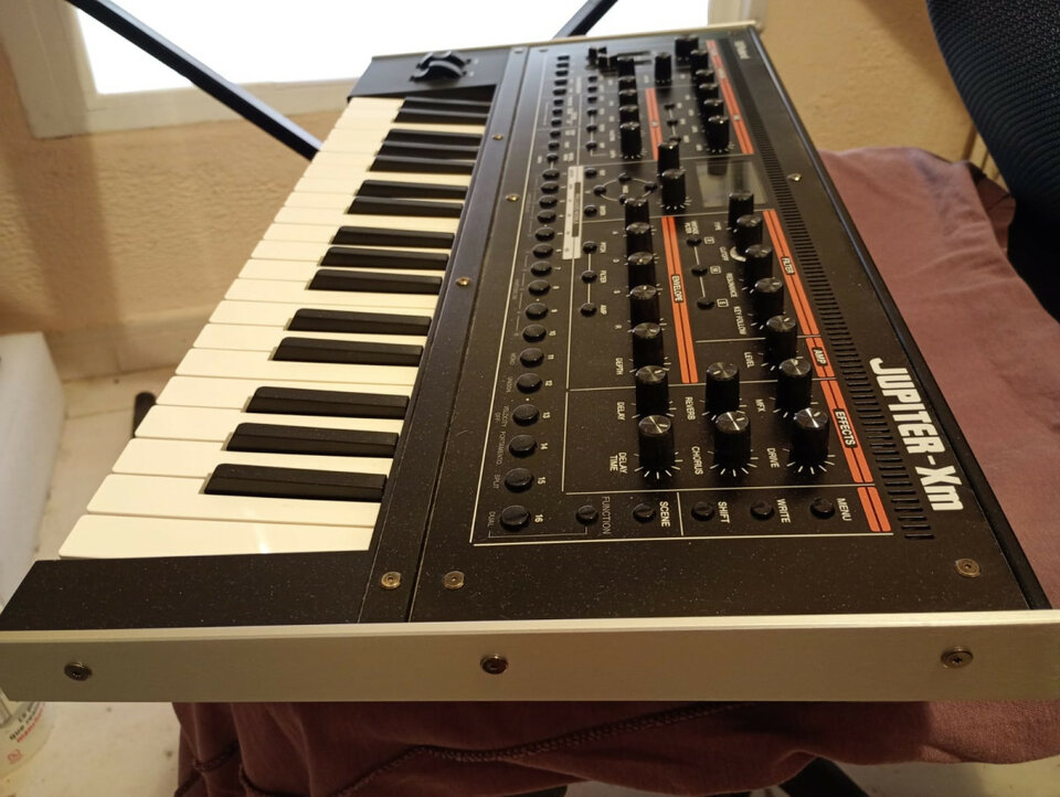 (RESERVADO) Roland Jupiter XM nuevo sin usar