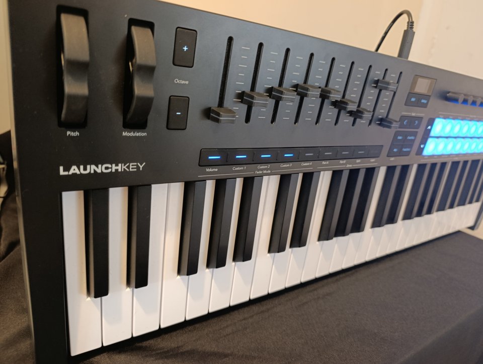 Novation launchkey mk4 49