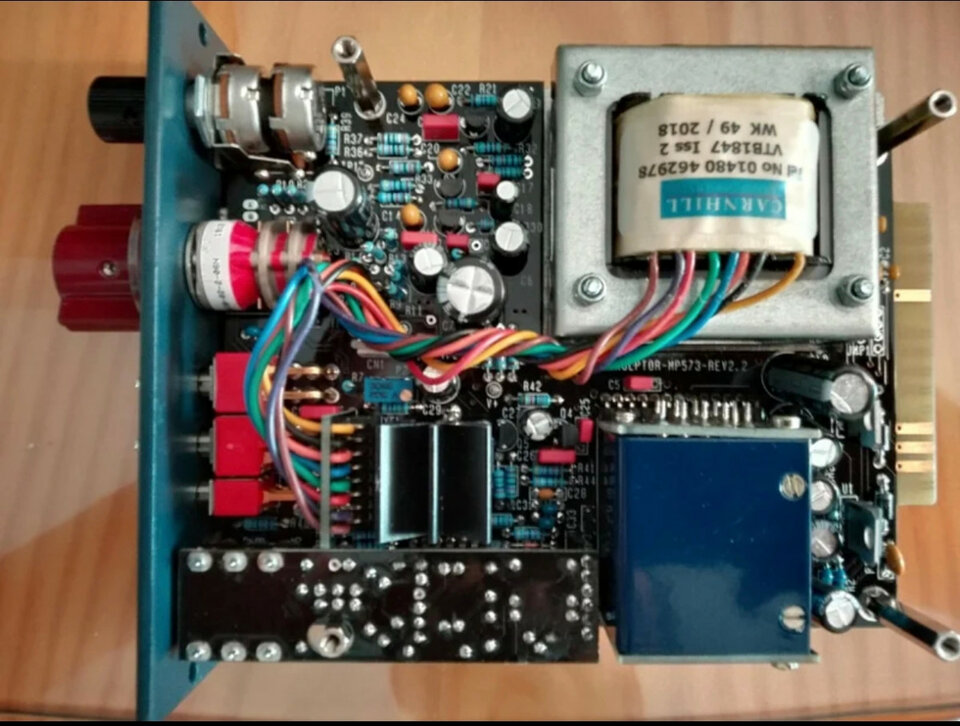 Vendo 2 canales Sound Skulptor. Preamp MP573 y EQ EQ573-II