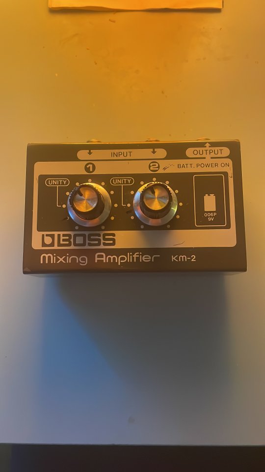 BOSS KM-2 Mixing Amplifier
