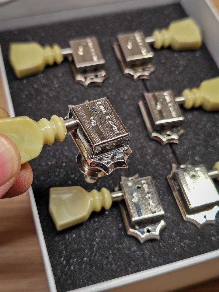 Clavijas para Les Paul Schaller G-Series Deluxe 3/3 DR- Double Ring, Nickel (NUEVAS SIN USAR) de segunda mano · Foto 5 de 7 · Zaragoza · 45 €