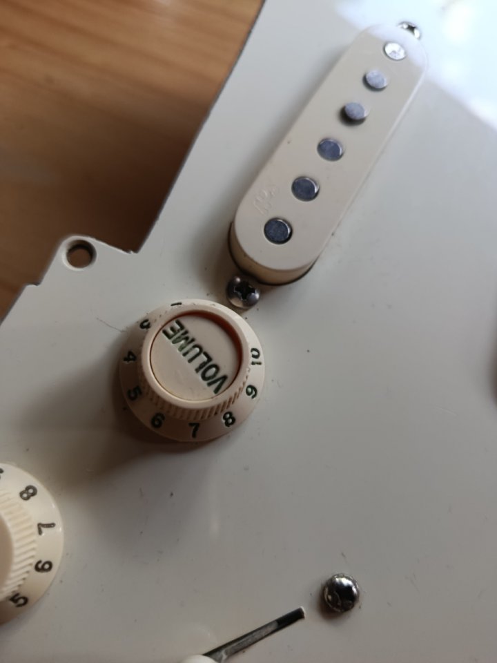 Golpeador completo de Fender stratocaster deluxe de segunda mano · Foto 4 de 4 · Madrid · 280 €