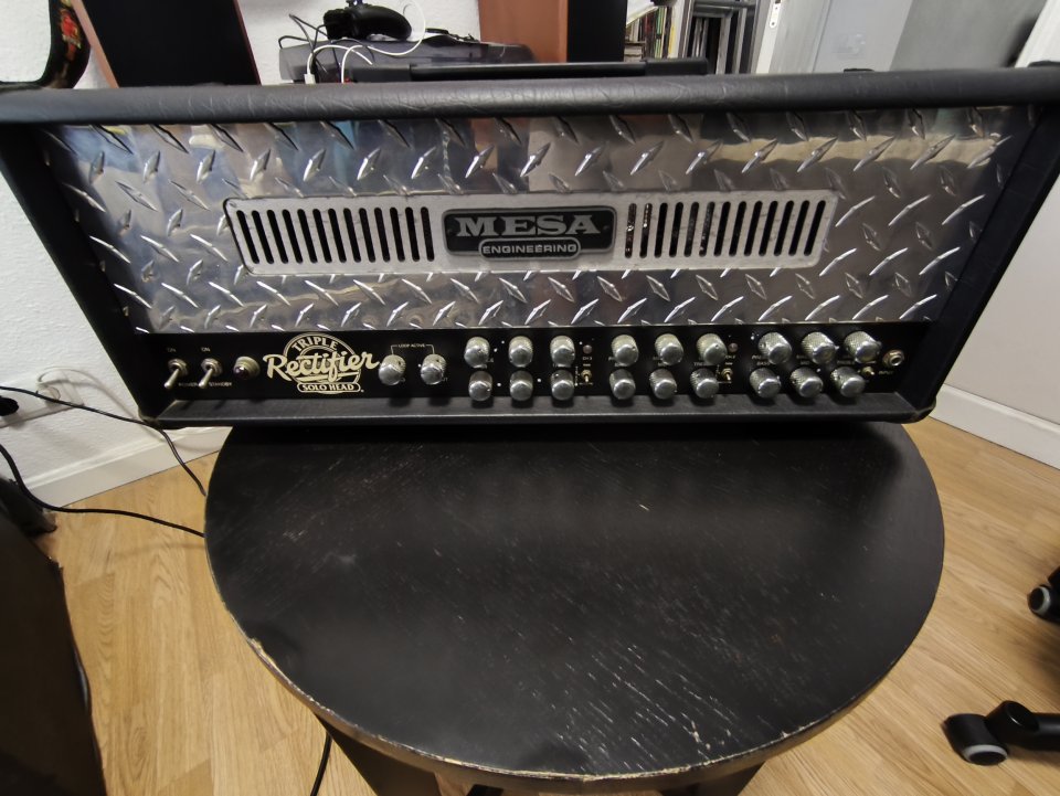 Mesa Boogie Triple Rectifier de segunda mano · Foto 1 de 5 · Navarra · 1000 €