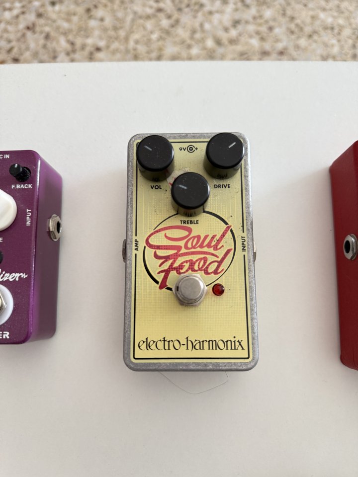 Pedales clásicos y coleccionables. Los precios son orientativos