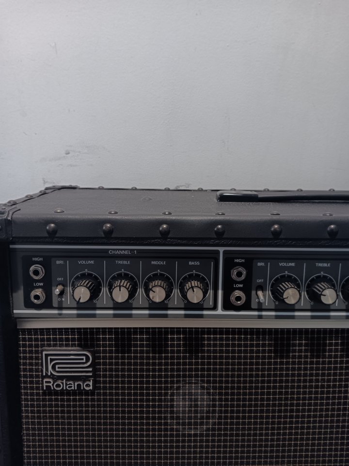 Roland jazz chorus 160