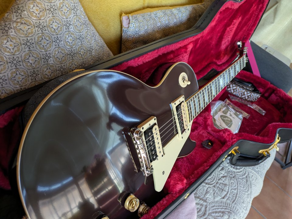 Epiphone Les Paul Jeff Beck Oxblood IBGC modificada de segunda mano · Foto 3 de 10 · Madrid