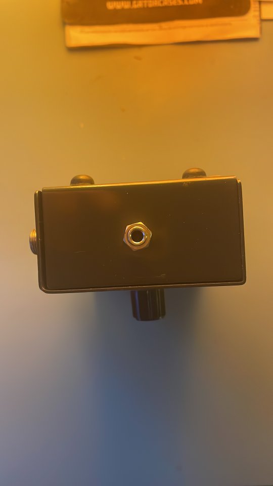 BOSS KM-2 Mixing Amplifier