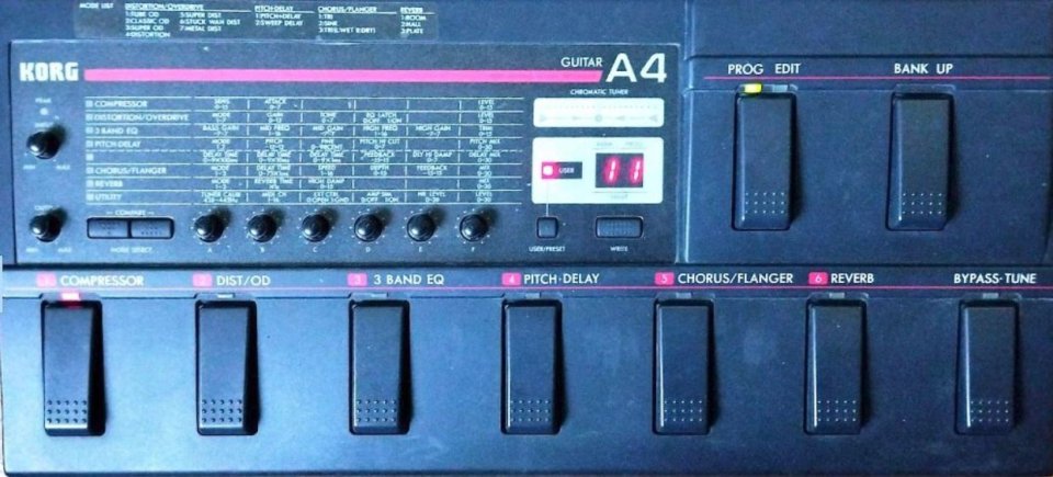 Procesador de efectos de guitarra Korg A4 (Años 90)