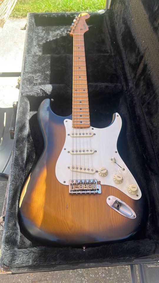 Fender Stratocaster 57 JV 1982 vintage de segunda mano · Foto 1 de 2 · Tarragona
