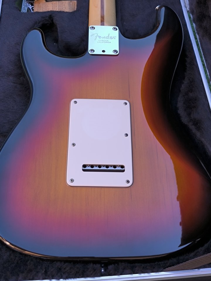 Fender Stratocaster American Standard de segunda mano · Foto 5 de 6 · Madrid · 1100 €