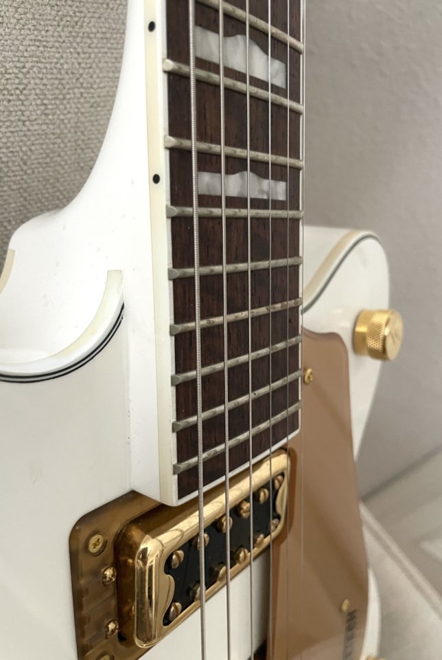 Gretsch G5422TG Electromatic Snow White y Funda semirrígida BOSS CB-AG10 de segunda mano · Foto 7 de 10 · Valencia · 730 €