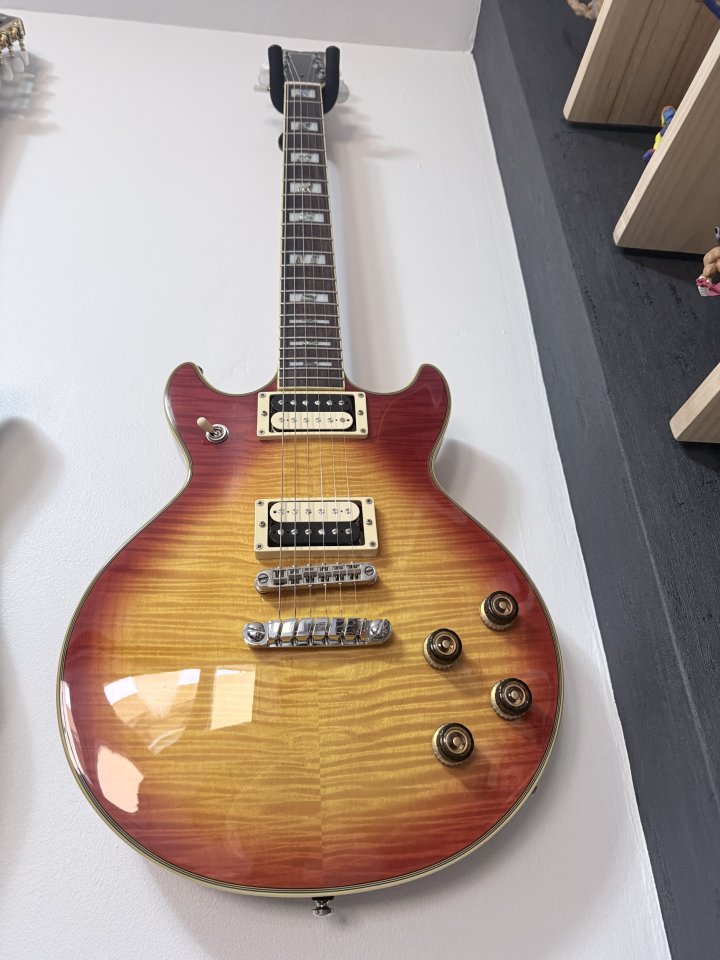 Ibanez AR 300 ¡ MEJORAS!