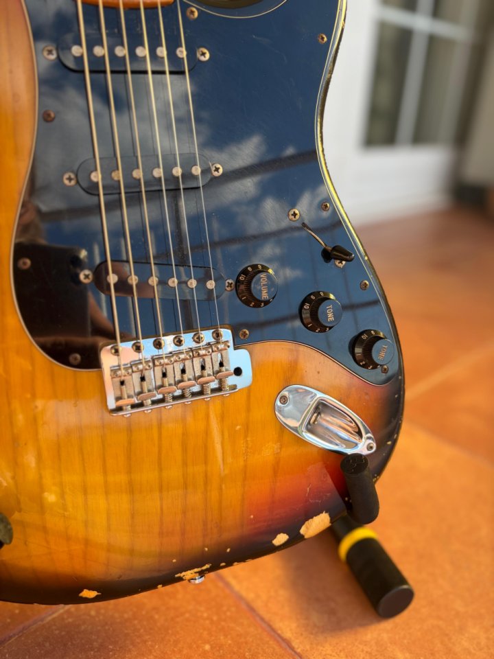 Fender Stratocaster 1979 de segunda mano · Foto 6 de 10 · Madrid · 2200 €