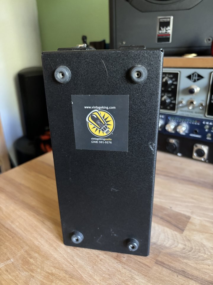 Simon Systems CB-4 4-channel Headphone Cue Box de segunda mano · Foto 3 de 4 · Granada · 200 €