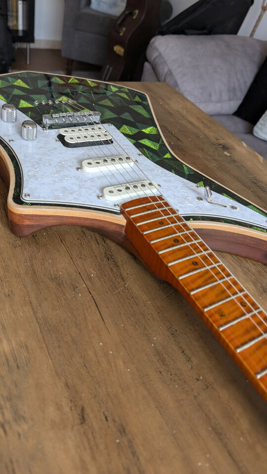 Cream Guitars Revolver Deluxe