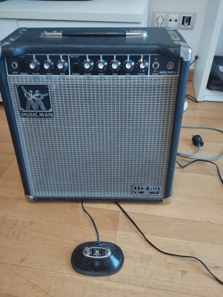 MUSIC MAN 112 RD FIFTY de segunda mano · Foto 1 de 5 · Madrid · 995 €