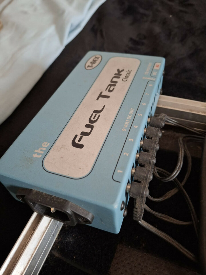 FUENTE DE ALIMENTACION para Pedales