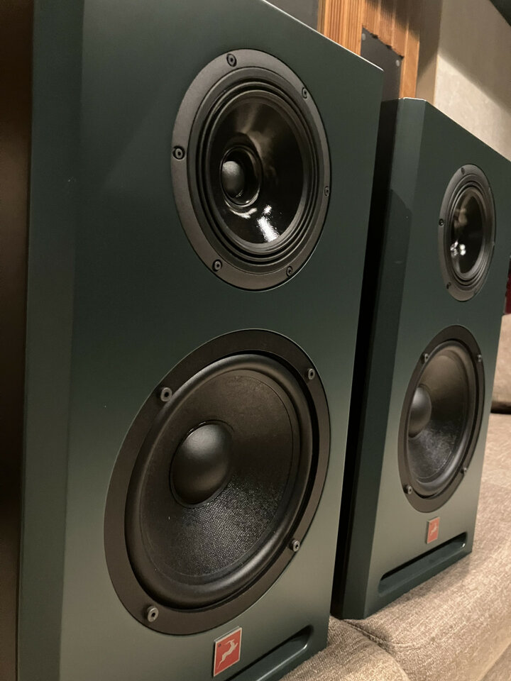 Antelope Atlas i8 speakers de segunda mano · Foto 3 de 3 · Sevilla · 2800 €