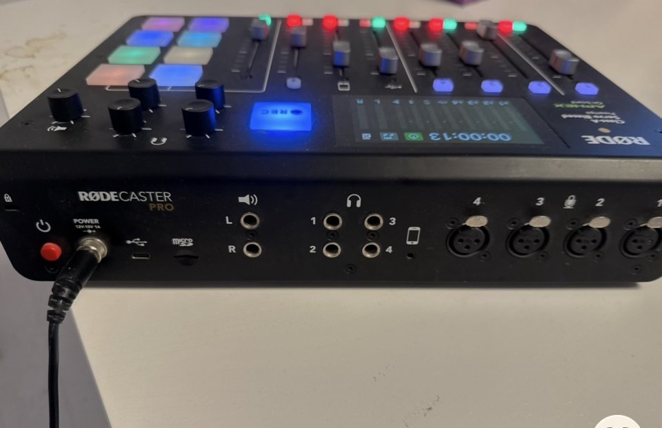 Rodecaster pro I como nueva de segunda mano · Foto 3 de 3 · SC Tenerife · 225 €