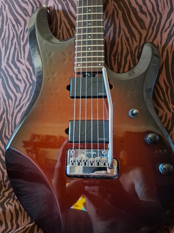 Music man JP6 de segunda mano · Foto 1 de 10 · Barcelona · 1400 €