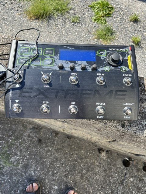 Pedalera TC Helicon Voicelive 3 Extreme de segunda mano · Foto 1 de 3 · Bizkaia · 420 €