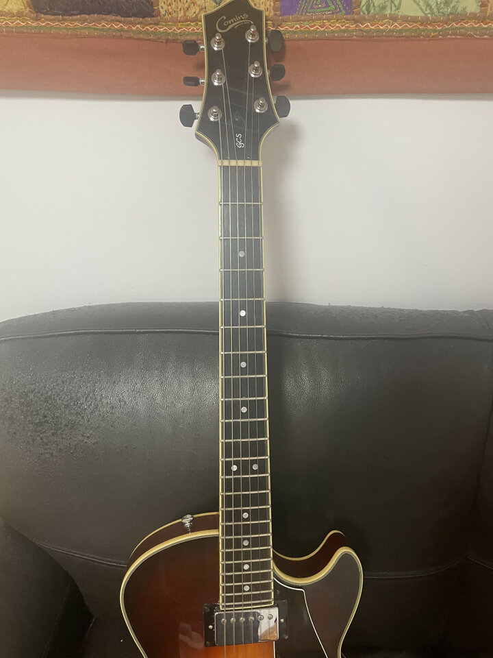 Guitarra de jazz Comins GCS-1
