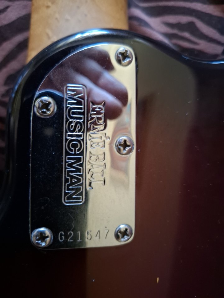 Music man JP6 de segunda mano · Foto 3 de 10 · Barcelona · 1400 €