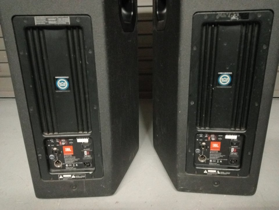 2 JBL PRX 625