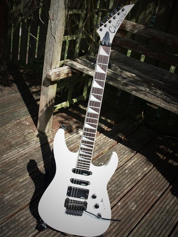 Charvel Model 6, 650XL o Jackson Soloist Profesional MIJ de segunda mano · Foto 2 de 3 · Madrid